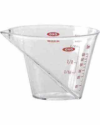 transparent plastic measuring cup 