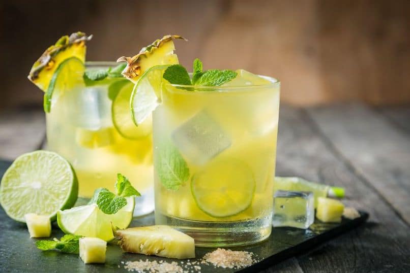 Lime juice cocktail