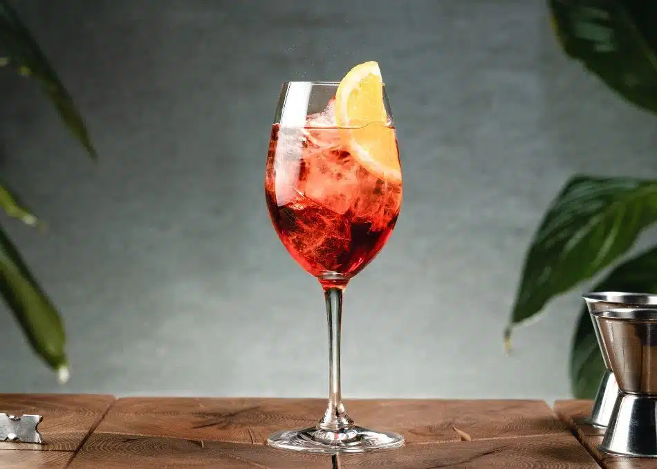 How to drink - Campari on the rocks