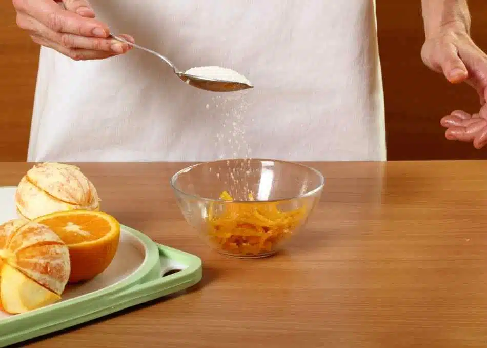 Making orange oleo Saccharum