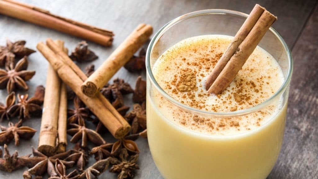 What is eggnog - with garnish