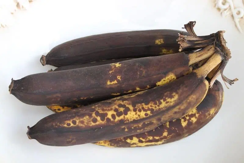 Over-ripe bananas for liqueur