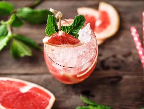 Grapefruit Collins cocktail