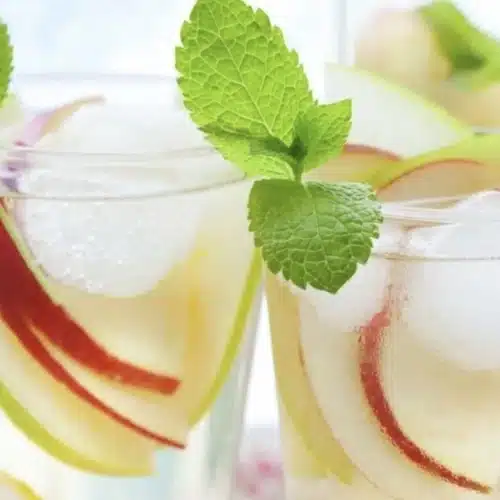 Shochu Apple Sour cocktail
