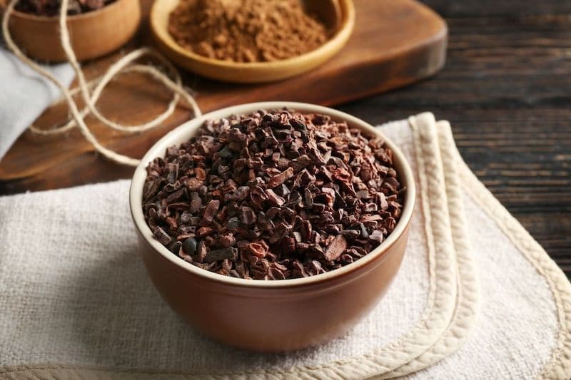 Crème de cacao ingredients - Cacao nibs in bowl