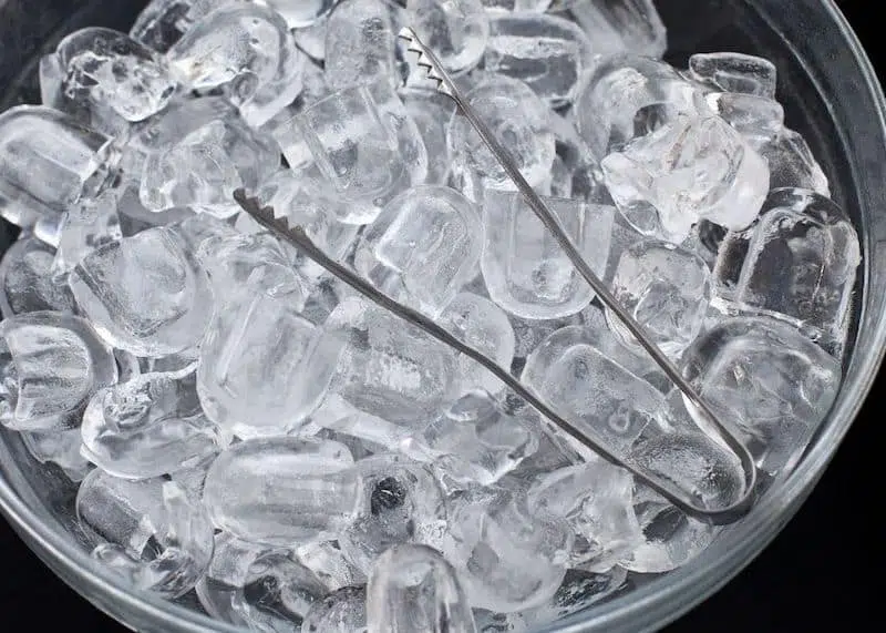 Regular, standard ice cubes for cocktails