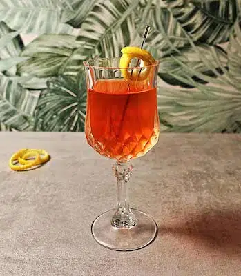 Montreal cocktail with garnish