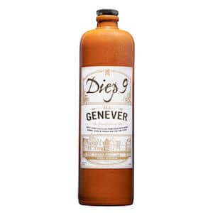 Diep9 Oude Genever bottle brown
